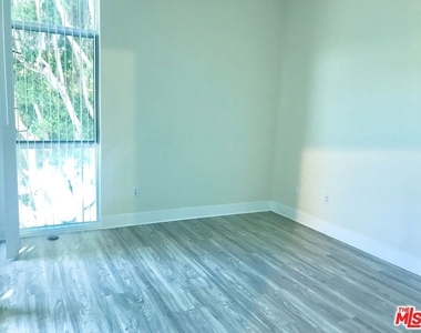 1241 5th Street - Photo Thumbnail 24