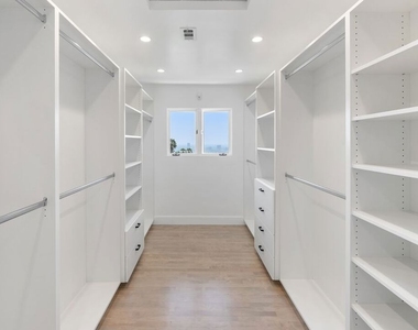1404 Devlin Dr - Photo Thumbnail 30