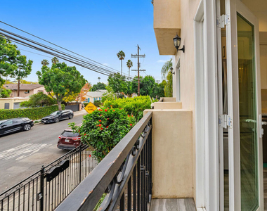 1357 Seward Street - Photo Thumbnail 14