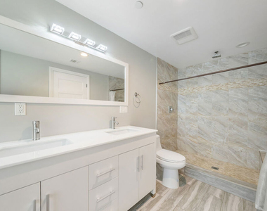 1357 Seward Street - Photo Thumbnail 24