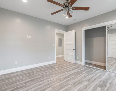 1357 Seward Street - Photo Thumbnail 28