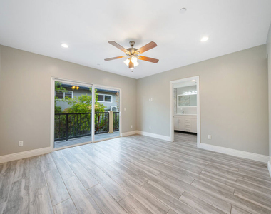 1357 Seward Street - Photo Thumbnail 17