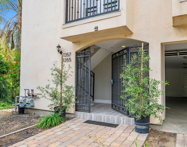 1357 Seward Street - Photo Thumbnail 1