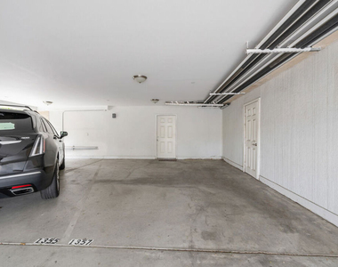 1357 Seward Street - Photo Thumbnail 36