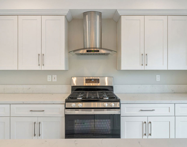 1357 Seward Street - Photo Thumbnail 11