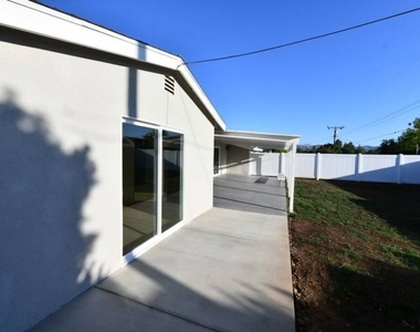 3125 Jacinto Avenue - Photo Thumbnail 6