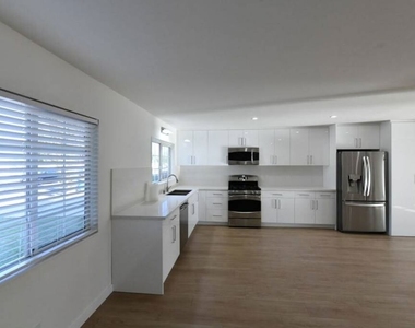 3125 Jacinto Avenue - Photo Thumbnail 4
