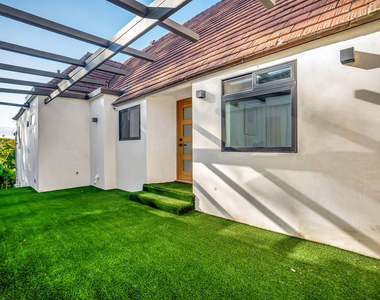 1145 S Longwood Avenue - Photo Thumbnail 28