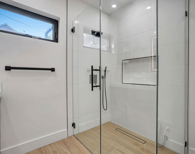 1145 S Longwood Avenue - Photo Thumbnail 19