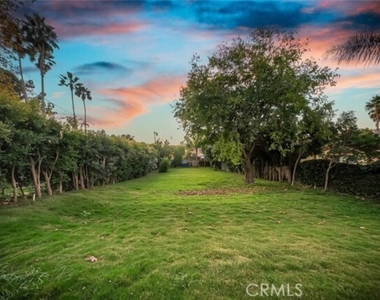 1145 S Longwood Avenue - Photo Thumbnail 44