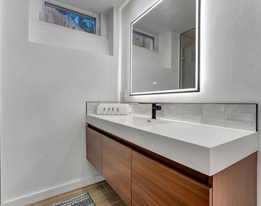 1145 S Longwood Avenue - Photo Thumbnail 39