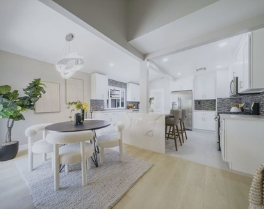 5628 Cleon Avenue - Photo Thumbnail 2