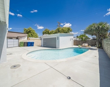5628 Cleon Avenue - Photo Thumbnail 17