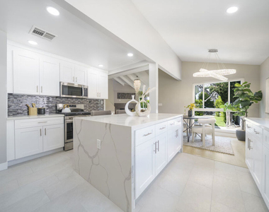 5628 Cleon Avenue - Photo Thumbnail 4