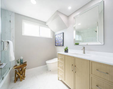 5628 Cleon Avenue - Photo Thumbnail 6