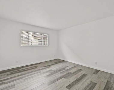 1556 W 227th Street - Photo Thumbnail 13