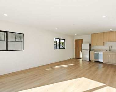 2838 Marsh Street - Photo Thumbnail 2