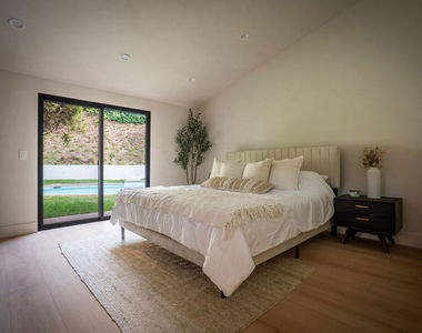 20466 Miranda Street - Photo Thumbnail 17