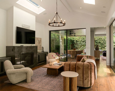 527 Norwich Drive - Photo Thumbnail 6