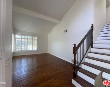1024 Laguna Terrace - Photo Thumbnail 4