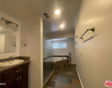 1024 Laguna Terrace - Photo Thumbnail 23