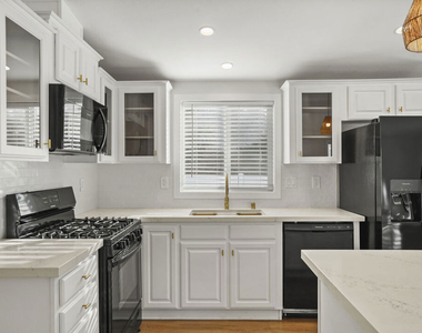 30473 Mulholland Hwy - Photo Thumbnail 7