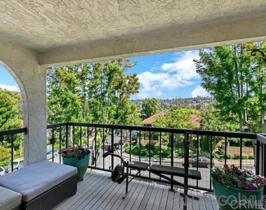 2376 Caringa Way - Photo Thumbnail 4