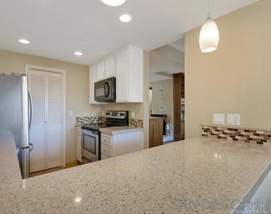 2376 Caringa Way - Photo Thumbnail 6
