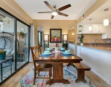 2376 Caringa Way - Photo Thumbnail 8