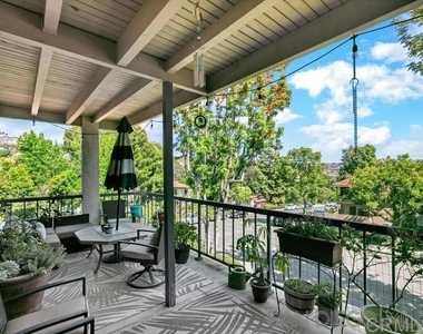 2376 Caringa Way - Photo Thumbnail 2