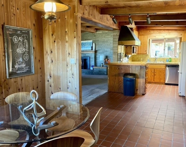 422 Culebra St. - Photo Thumbnail 13
