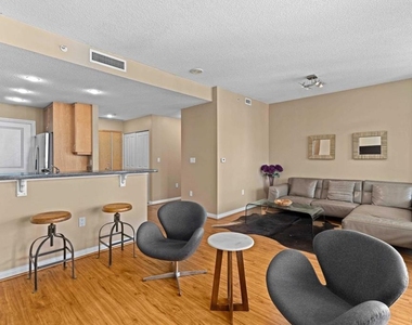 850 Beech St - Photo Thumbnail 7