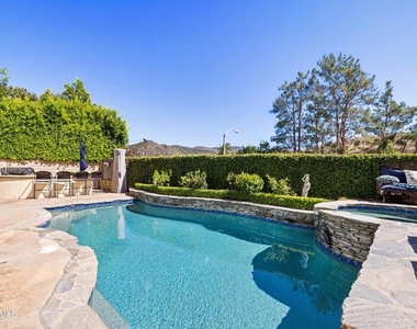 428 Woodland Road - Photo Thumbnail 21