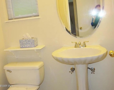 893 Lindawood Street - Photo Thumbnail 14