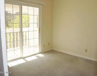 893 Lindawood Street - Photo Thumbnail 23