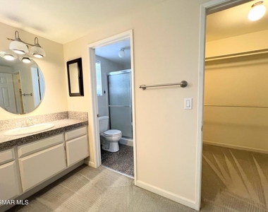 893 Lindawood Street - Photo Thumbnail 18