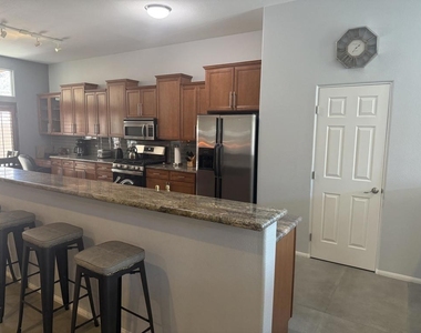 54610 Avenida Alvarado - Photo Thumbnail 4