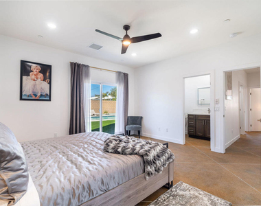15553 Avenue Manzana - Photo Thumbnail 9