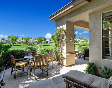 383 Desert Holly Drive - Photo Thumbnail 30