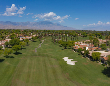 383 Desert Holly Drive - Photo Thumbnail 32