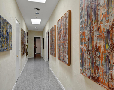 383 Desert Holly Drive - Photo Thumbnail 15