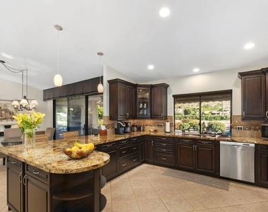 45250 Vista Santa Rosa - Photo Thumbnail 18