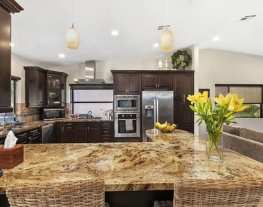 45250 Vista Santa Rosa - Photo Thumbnail 17