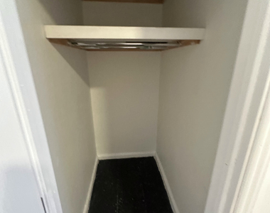 3105 Decatur Avenue - Photo Thumbnail 13