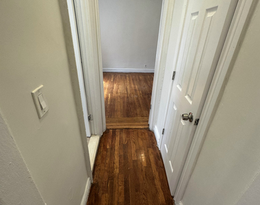 3105 Decatur Avenue - Photo Thumbnail 7
