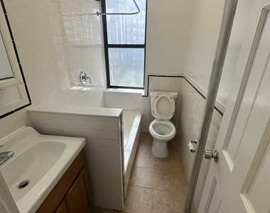 3105 Decatur Avenue - Photo Thumbnail 9