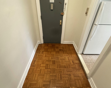 3105 Decatur Avenue - Photo Thumbnail 4