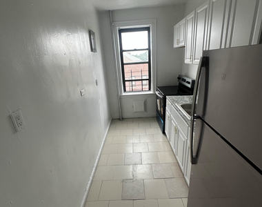 1544 Gillespie Avenue - Photo Thumbnail 7