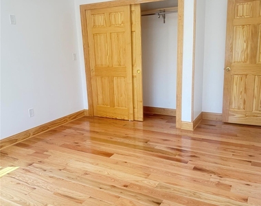 572 Decatur Street - Photo Thumbnail 7