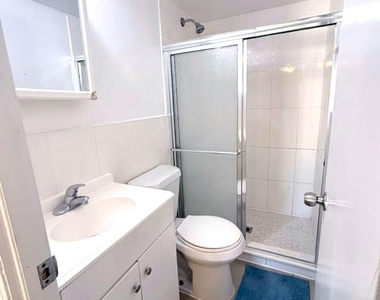 8 Herman Avenue - Photo Thumbnail 9